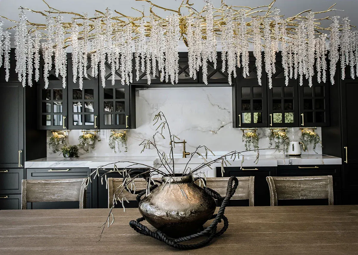 Whispers of Provence — interior view 8